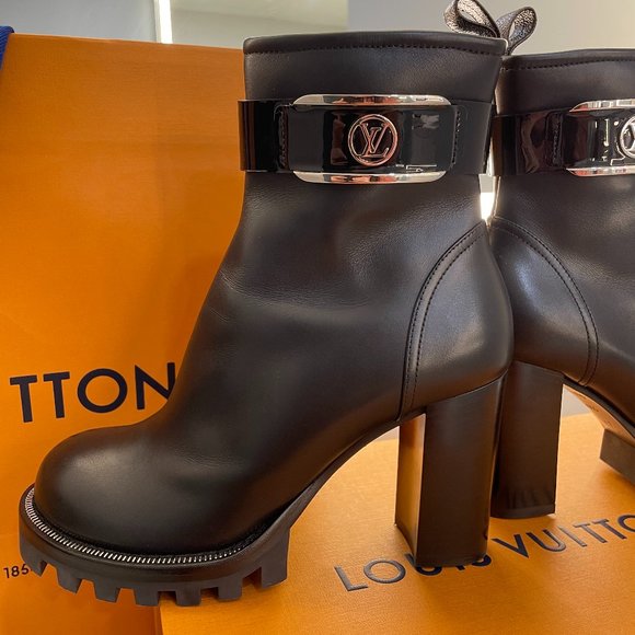 Louis Vuitton Star Trail Ankle Boot - Picture 2 of 10